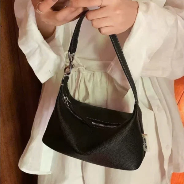 Women shoulder bag size 22 durable and beautiful grained leather